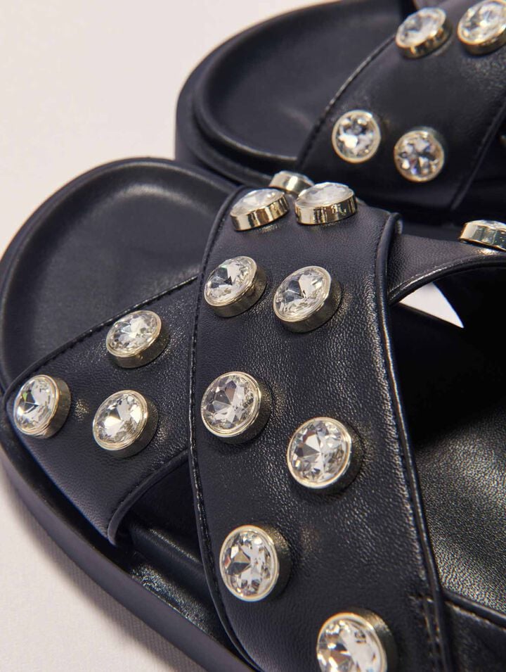 Sandali pelle e strass suola piatta