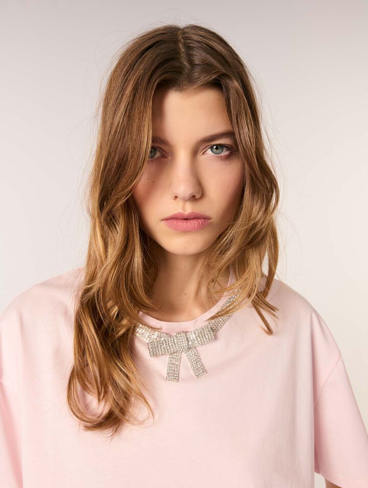 T-shirt corta con scollo gioiello