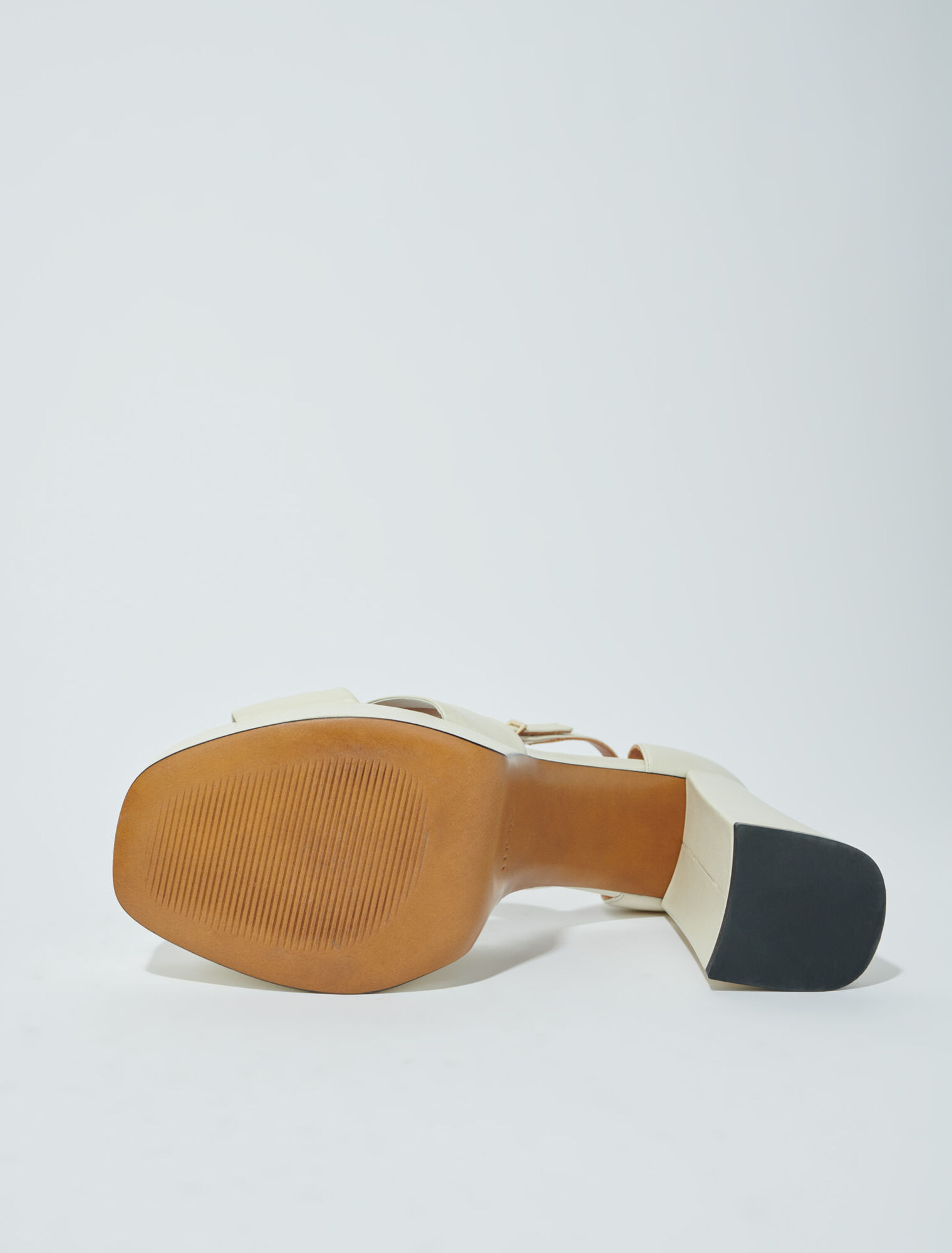 Sandali in pelle con zeppa