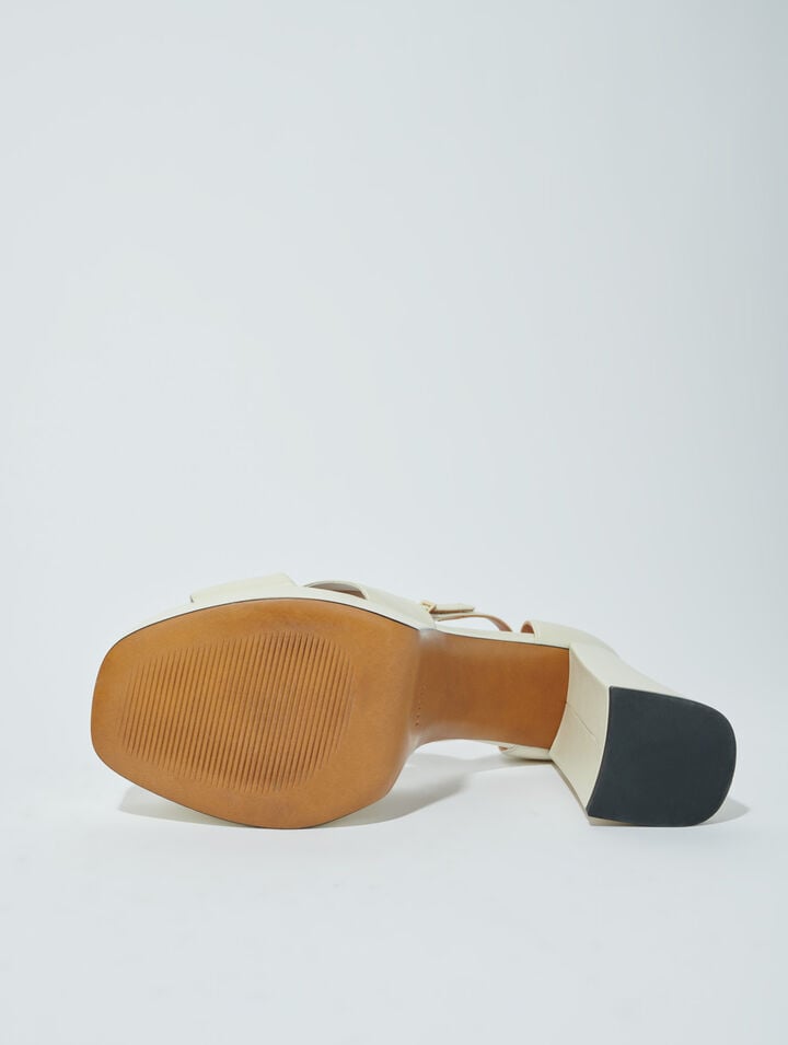 Sandali in pelle con zeppa