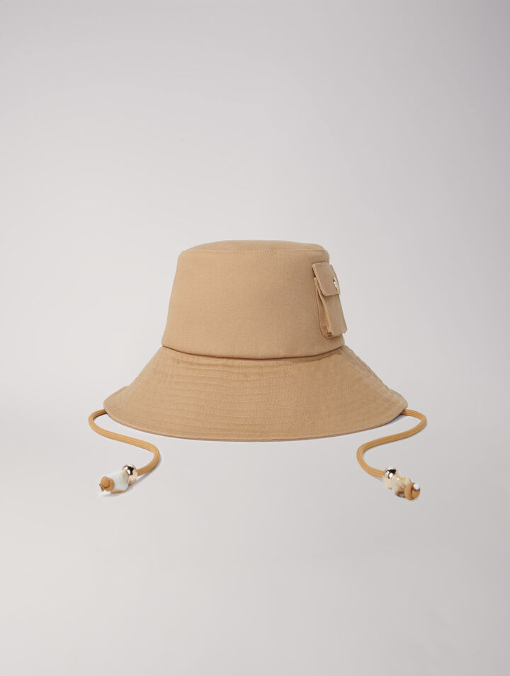 Bucket hat con laccetto e perline