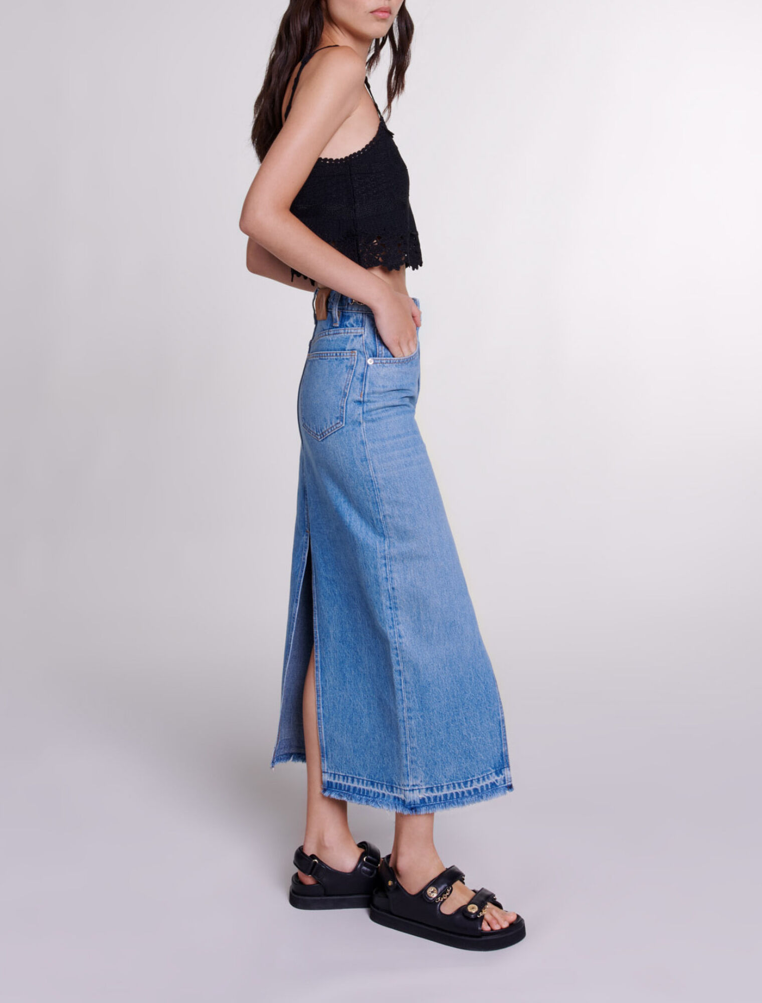 Top corto decorato con guipure