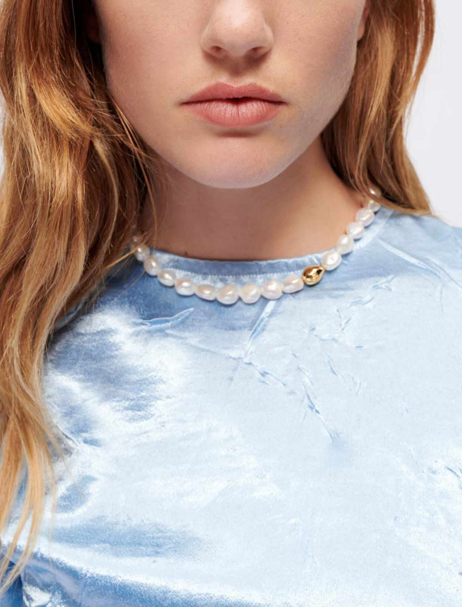 Abito aderente in raso