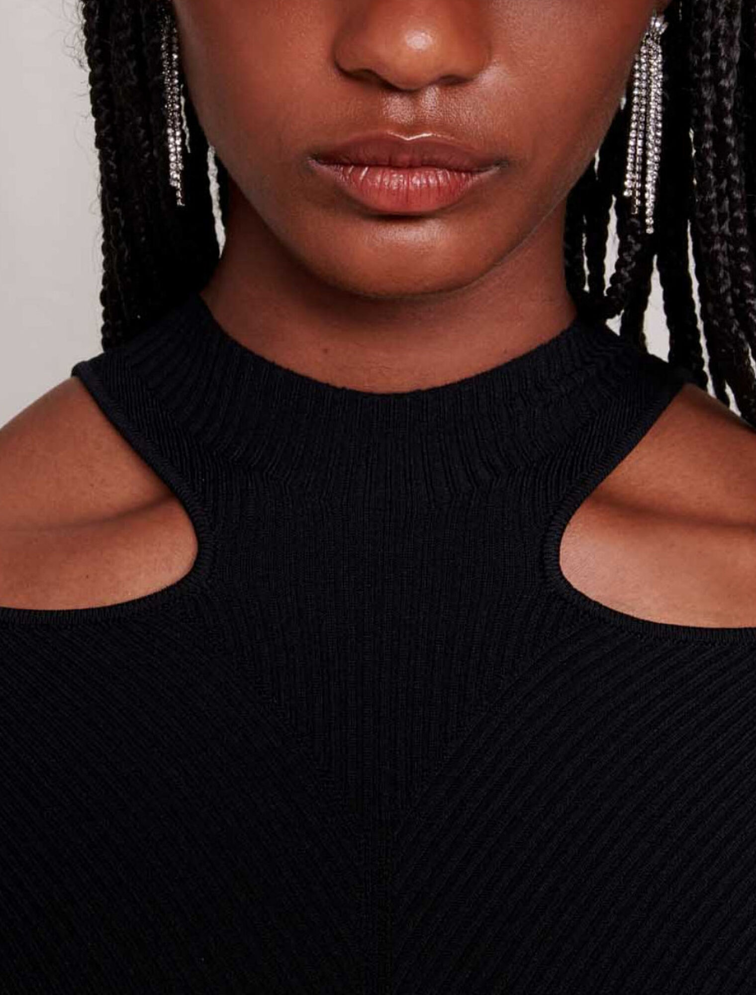 Abito corto traforato