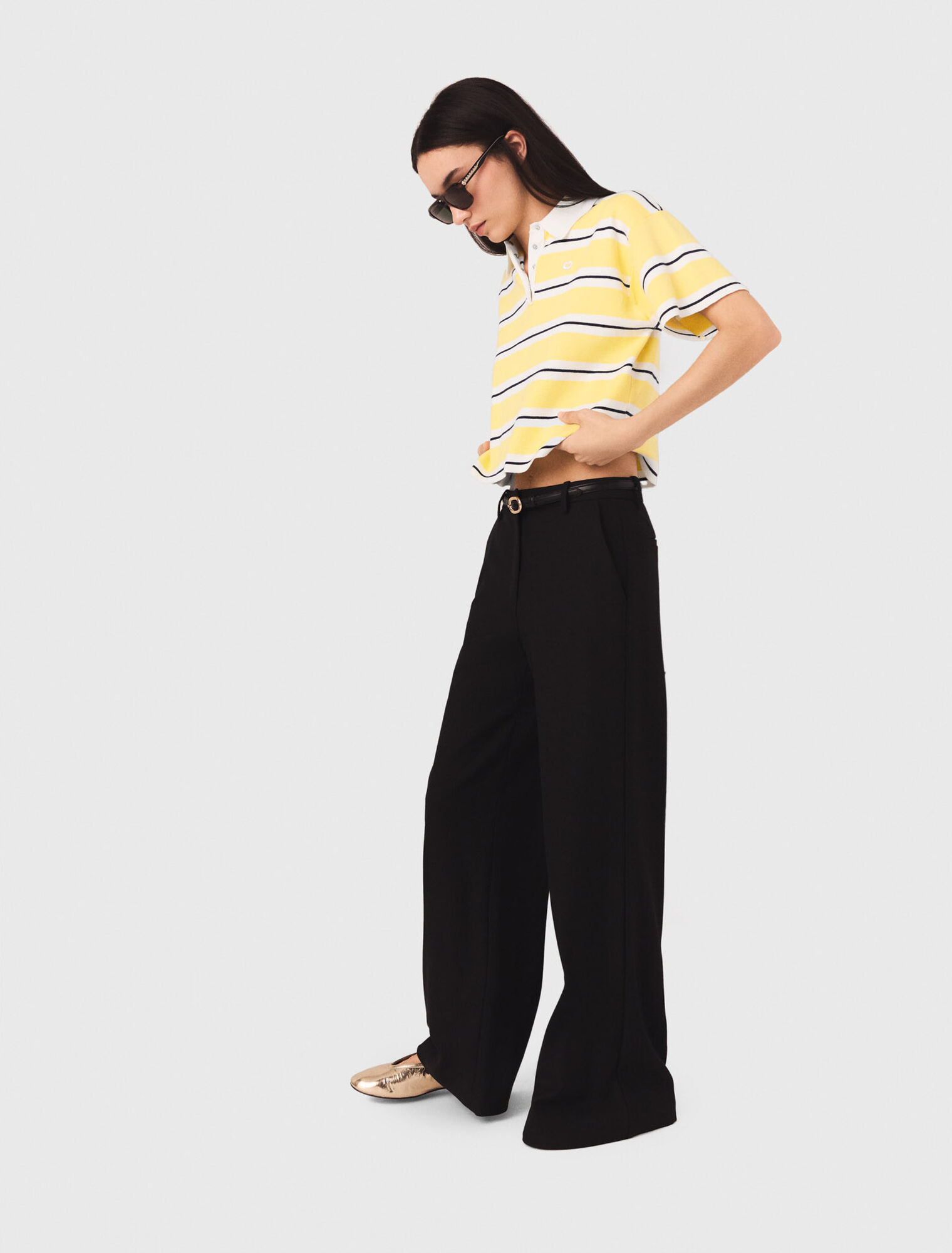 Pantaloni flare