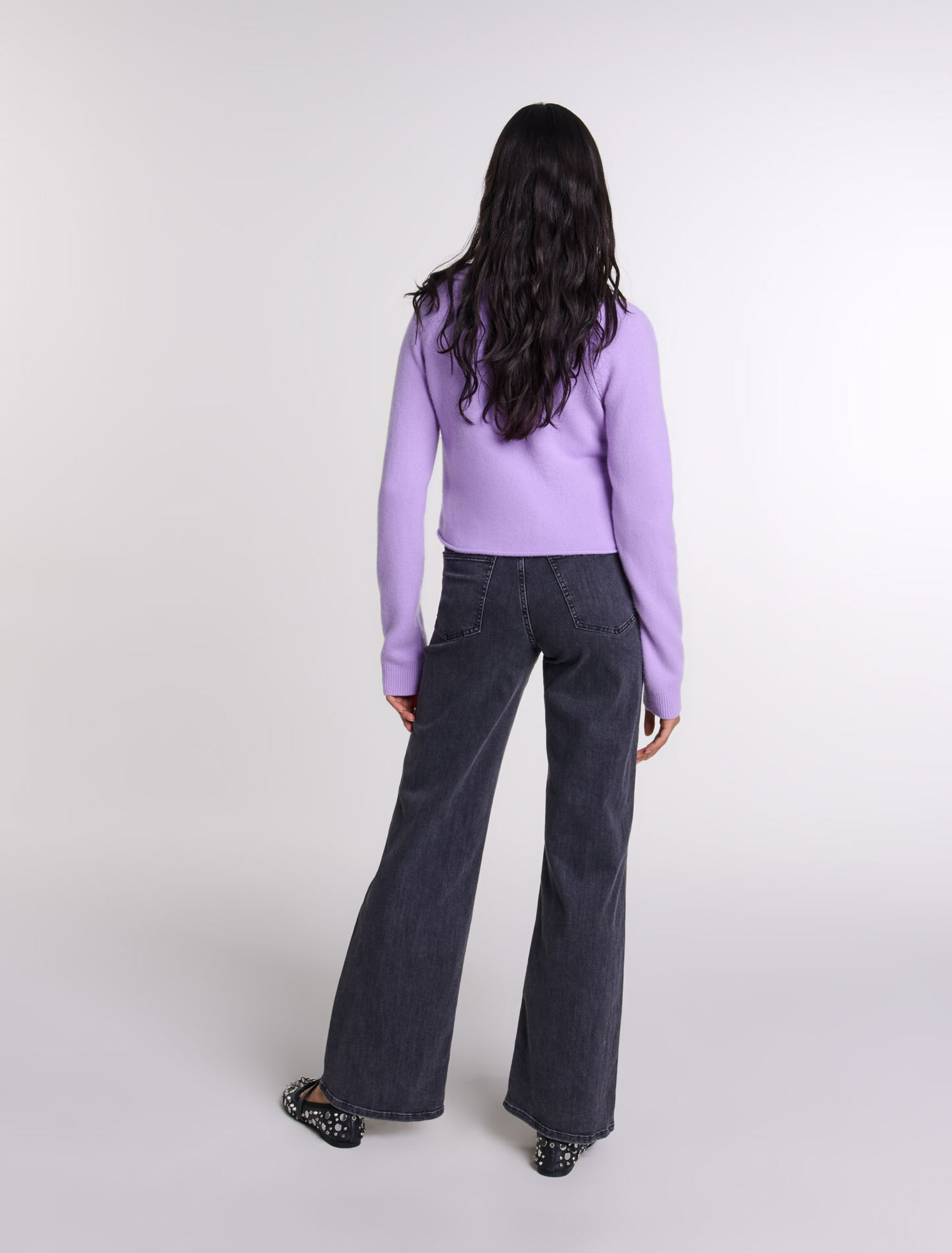 Jeans baggy con cintura nera