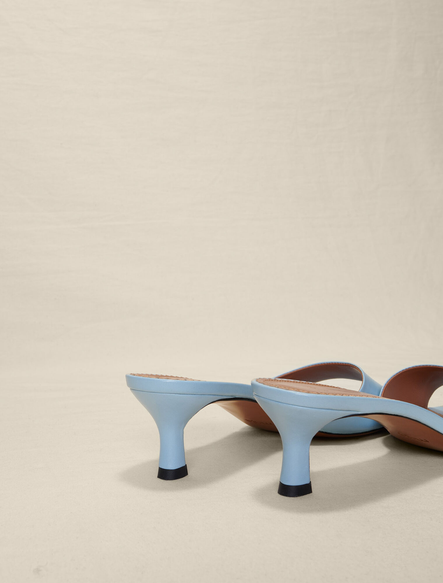 Mules in pelle