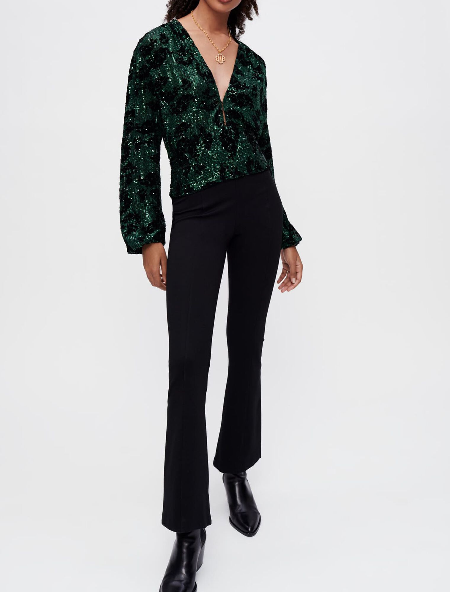 Top interamente ricamato con paillettes