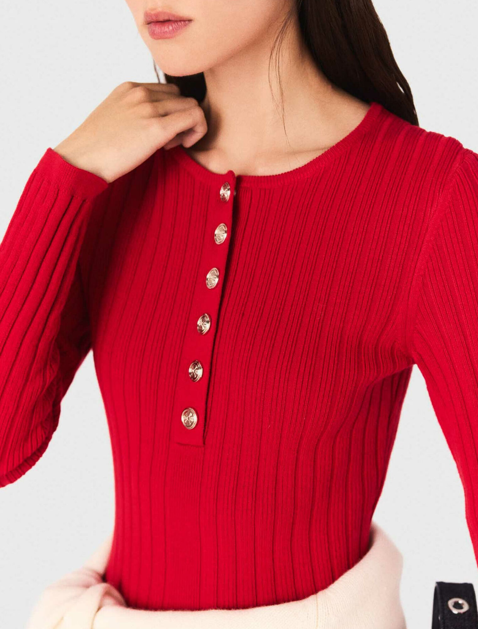 Abito in maglia con gonna svasata