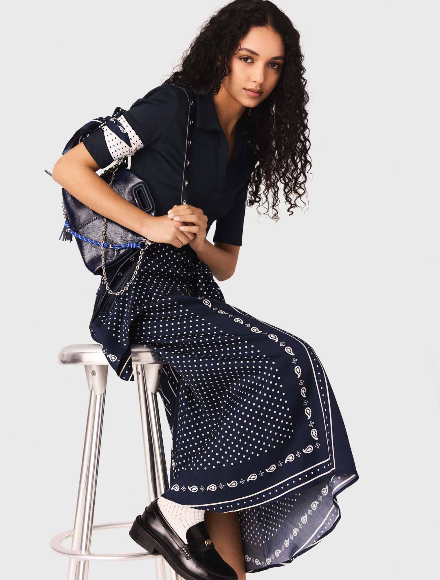 Abito bimateriale con stampa