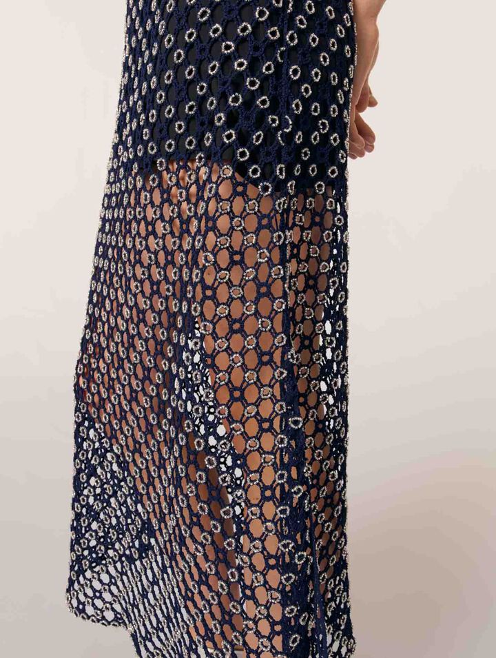 Abito lungo in crochet con perline