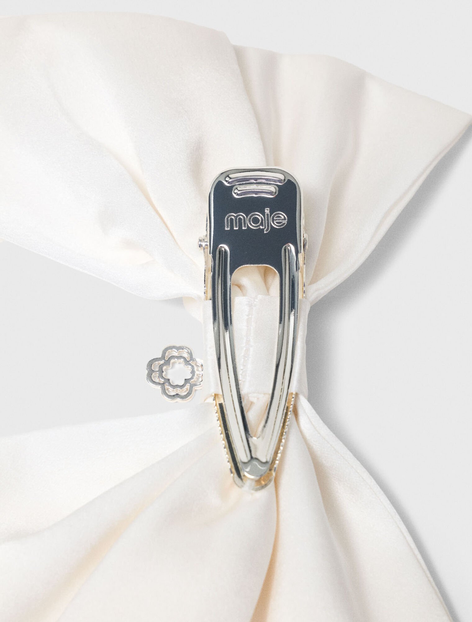 Fermaglio con fiocco in raso