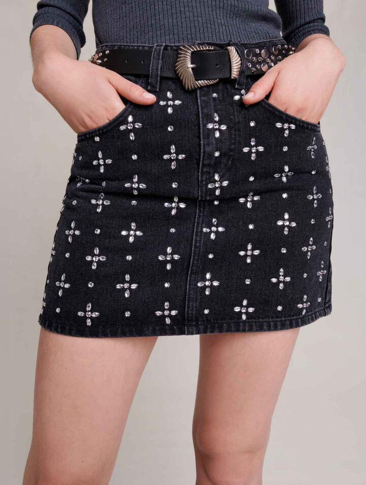 Gonna corta in denim con strass