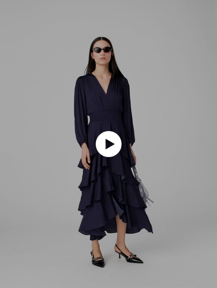 Abito lungo con balze