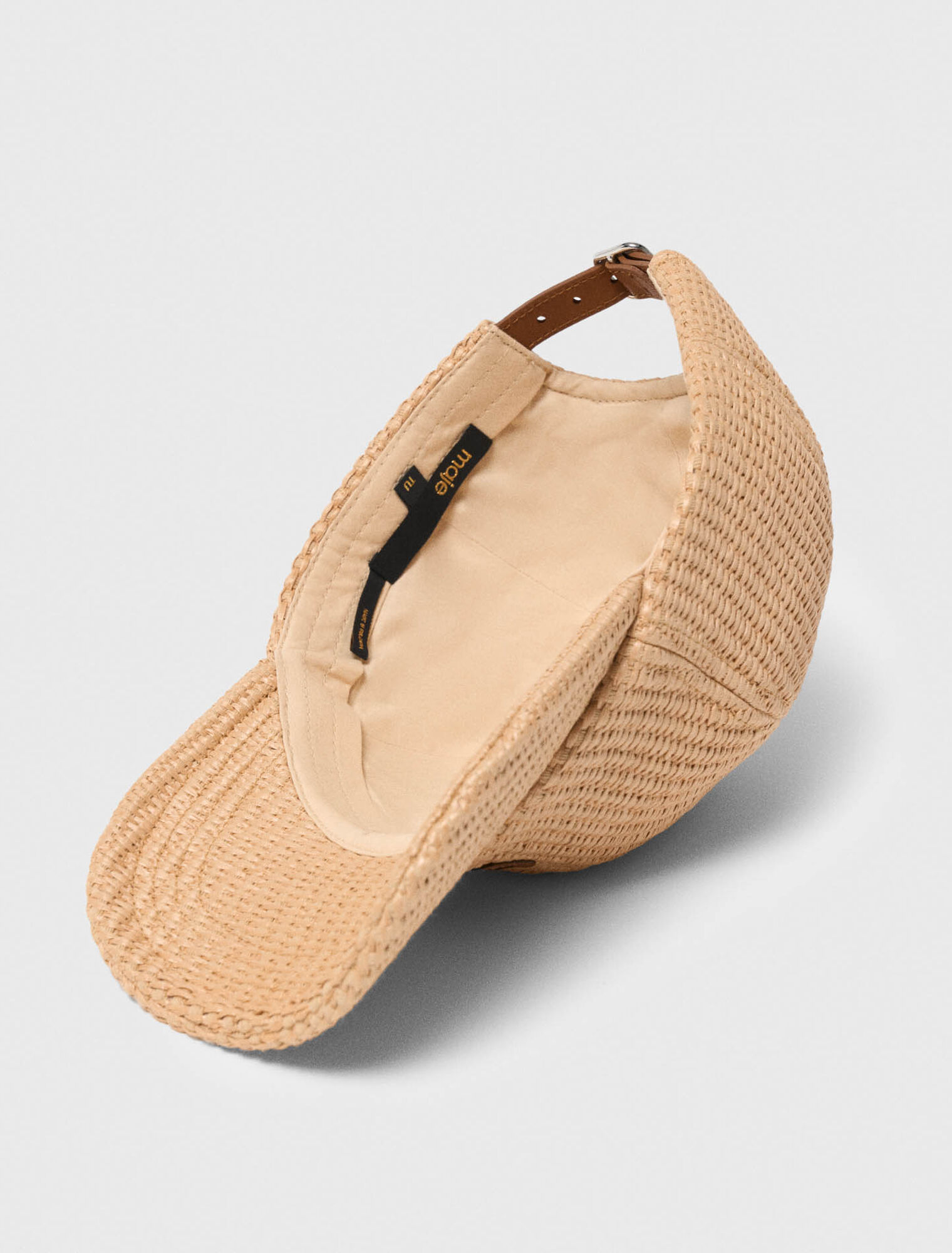 Cappello effetto materiale naturale