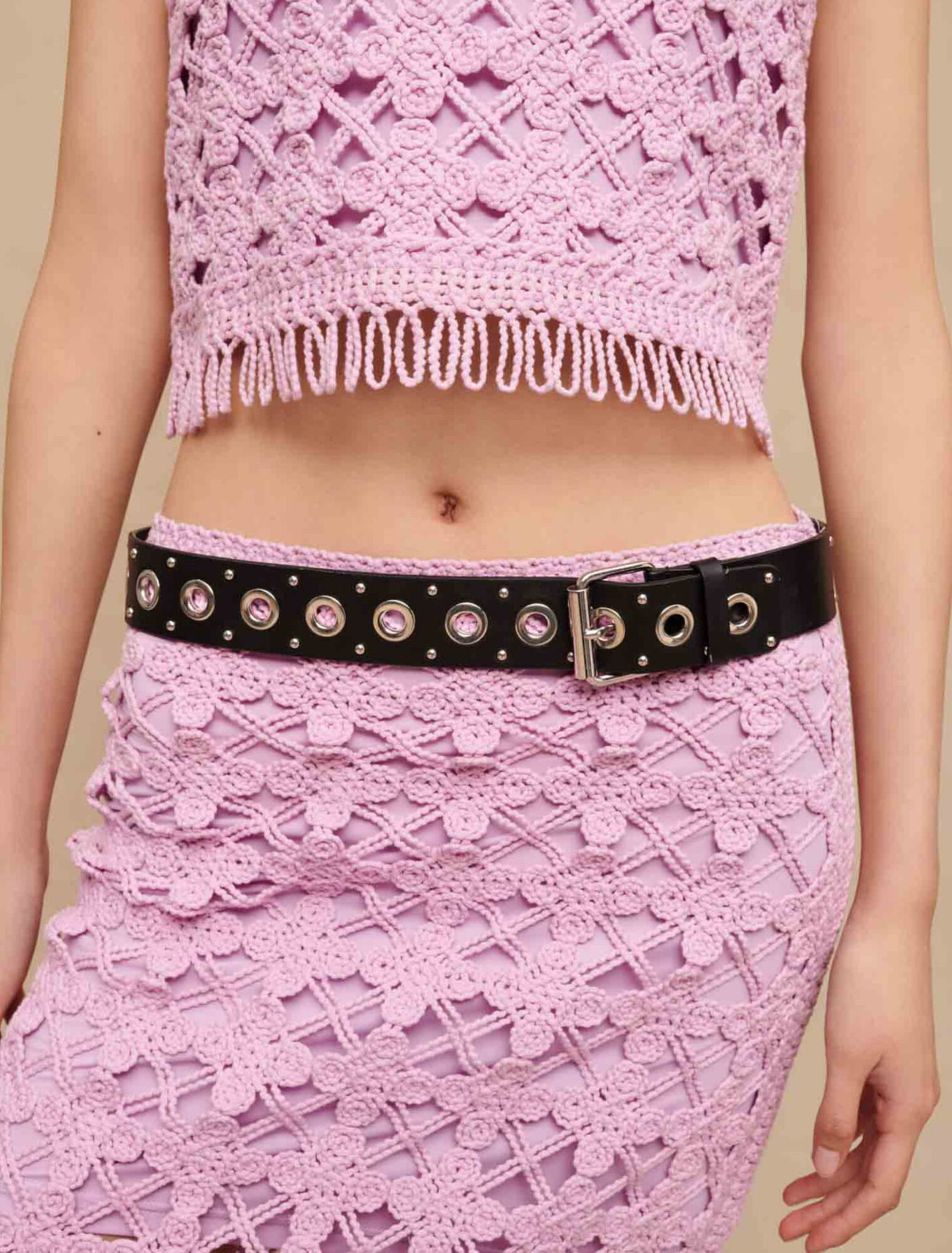 Crop top all'uncinetto