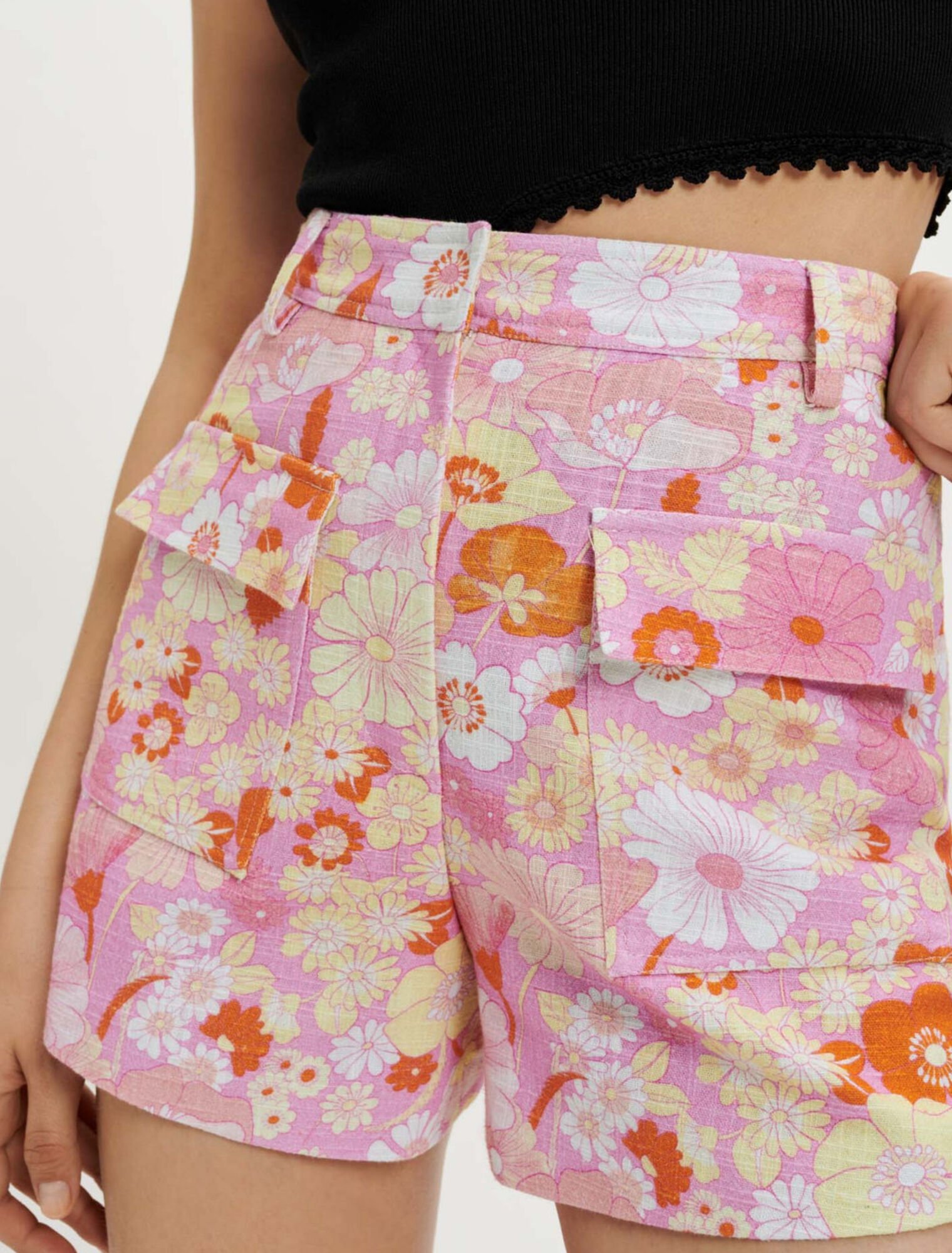 Pantaloncini con stampa Flower Power