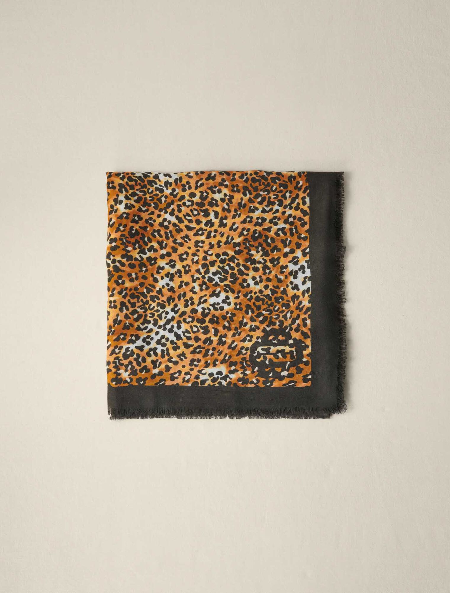 Sciarpa con stampa leopardo