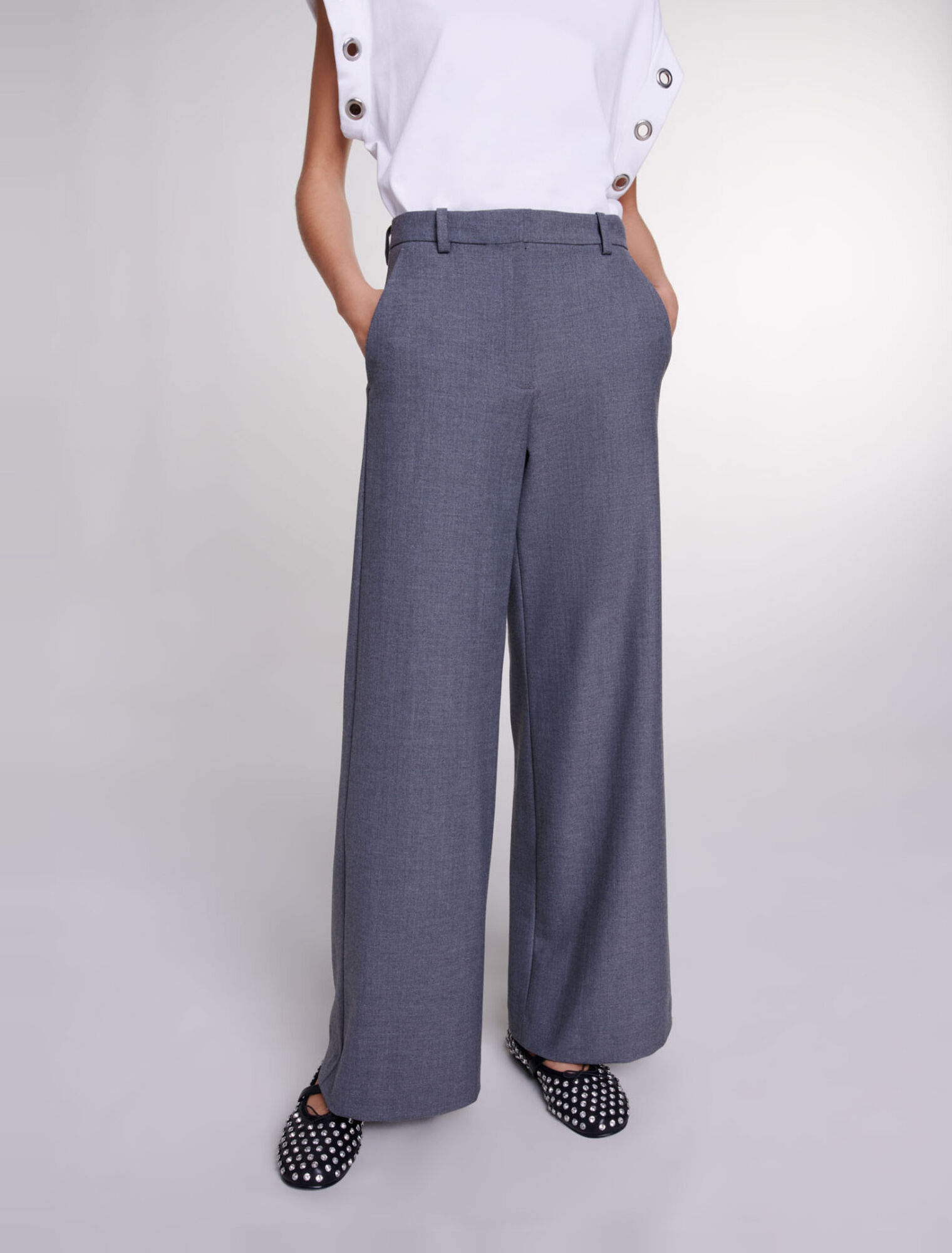 Pantaloni larghi