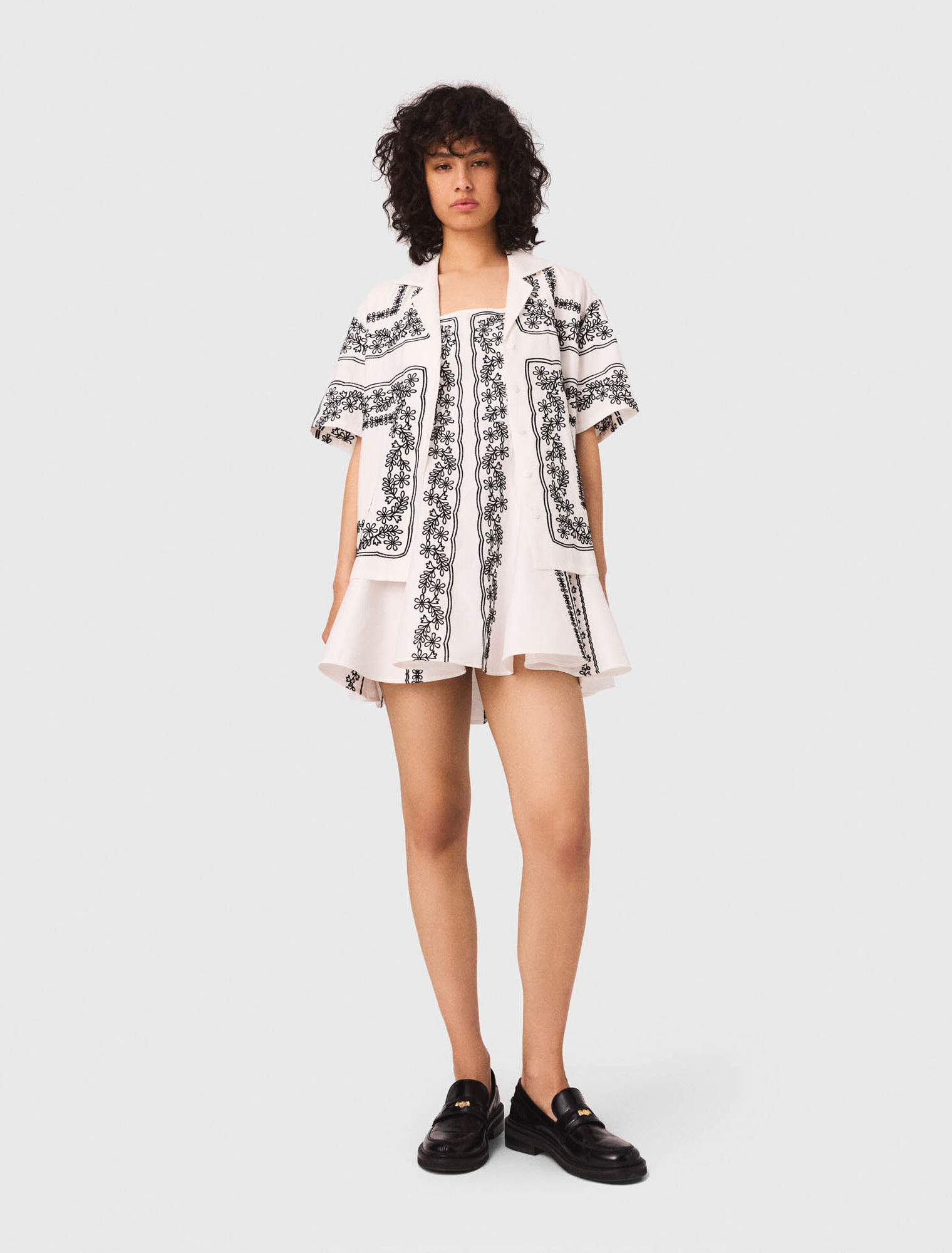 Camicia maniche corte ricamata