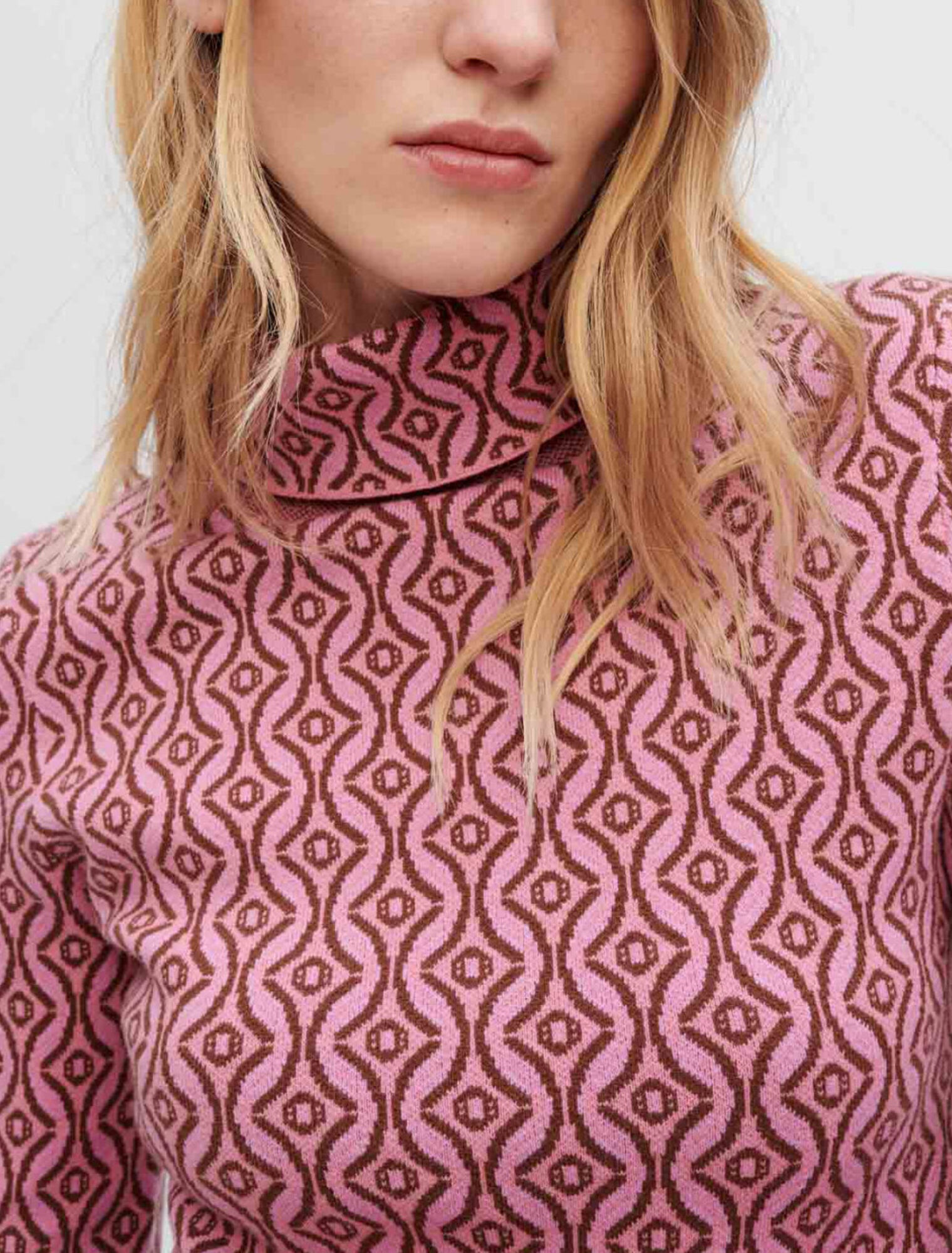Maglia aderente in jacquard Clover Maje