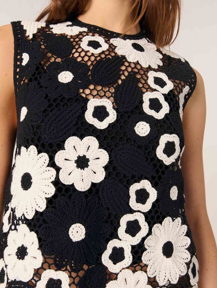 Top in crochet floreale