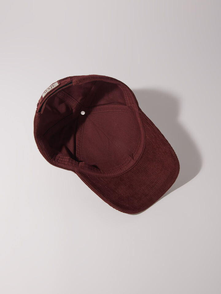 Cappello in velluto a coste