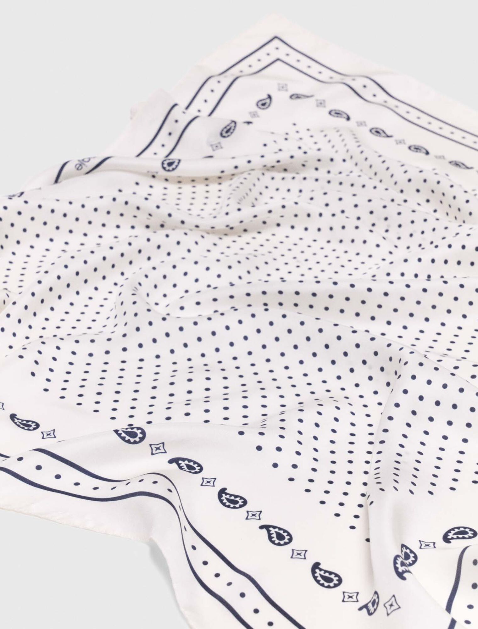 Foulard 90x90 in seta stampato