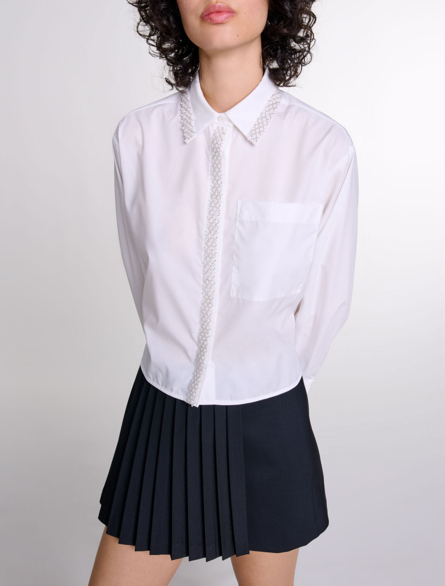 Camicia corta decorata con perline