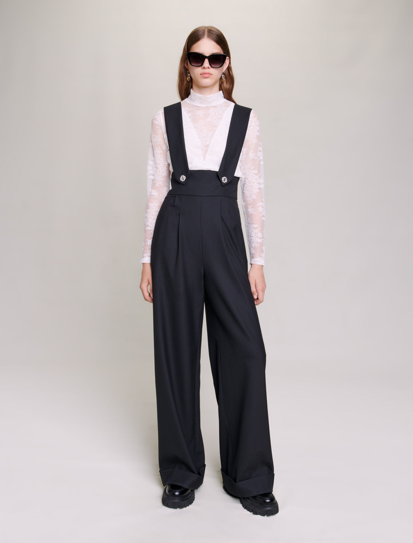 Pantaloni con bretelle ragazza online