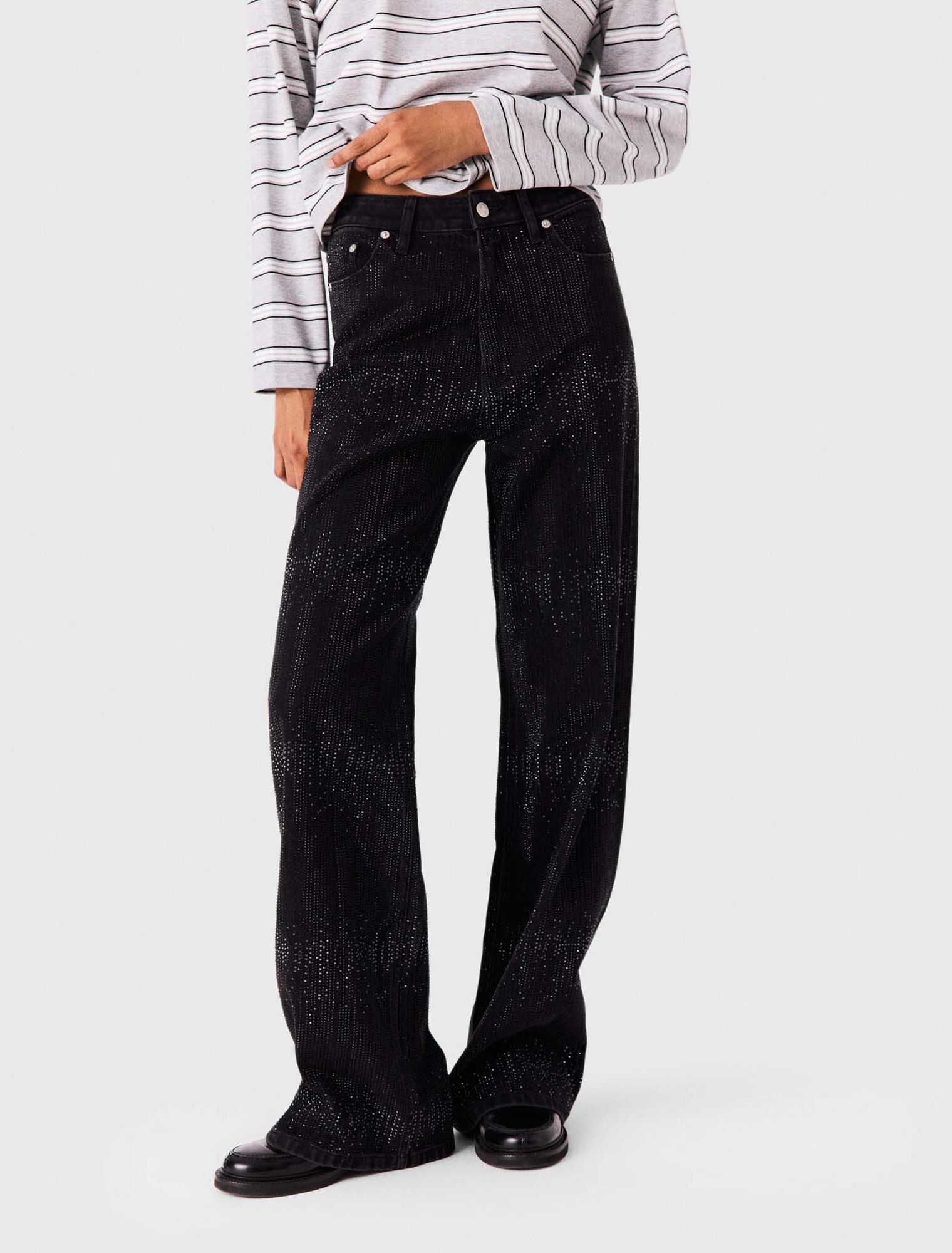 Jeans larghi con strass
