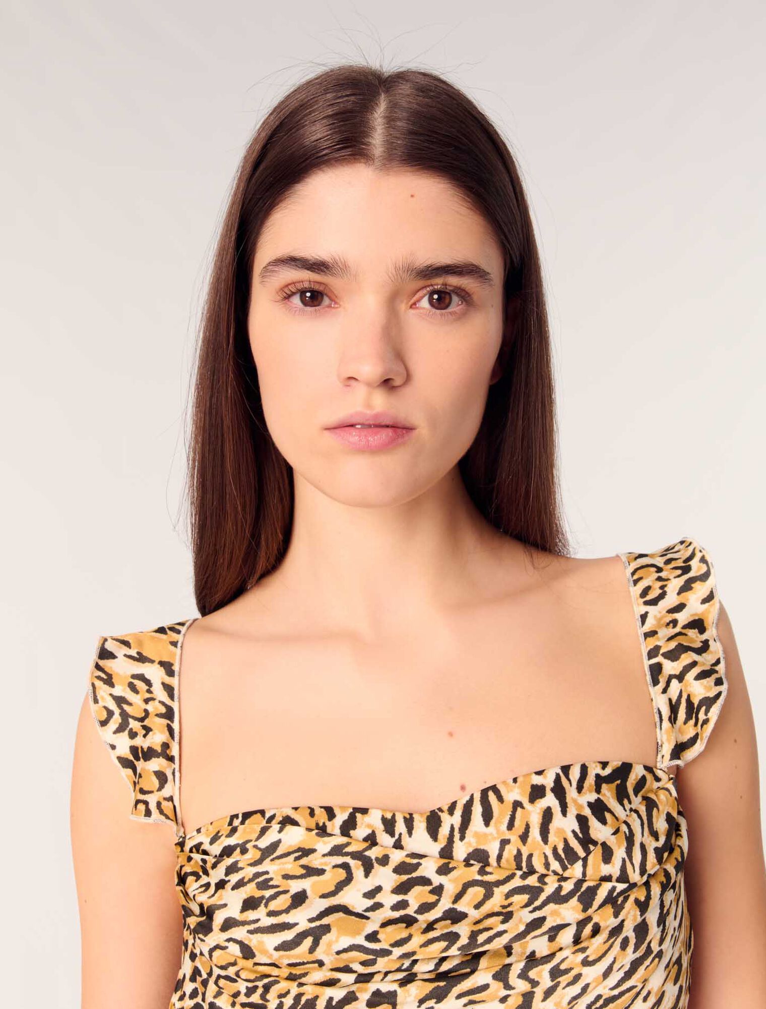 Abito corto con stampa leopardata