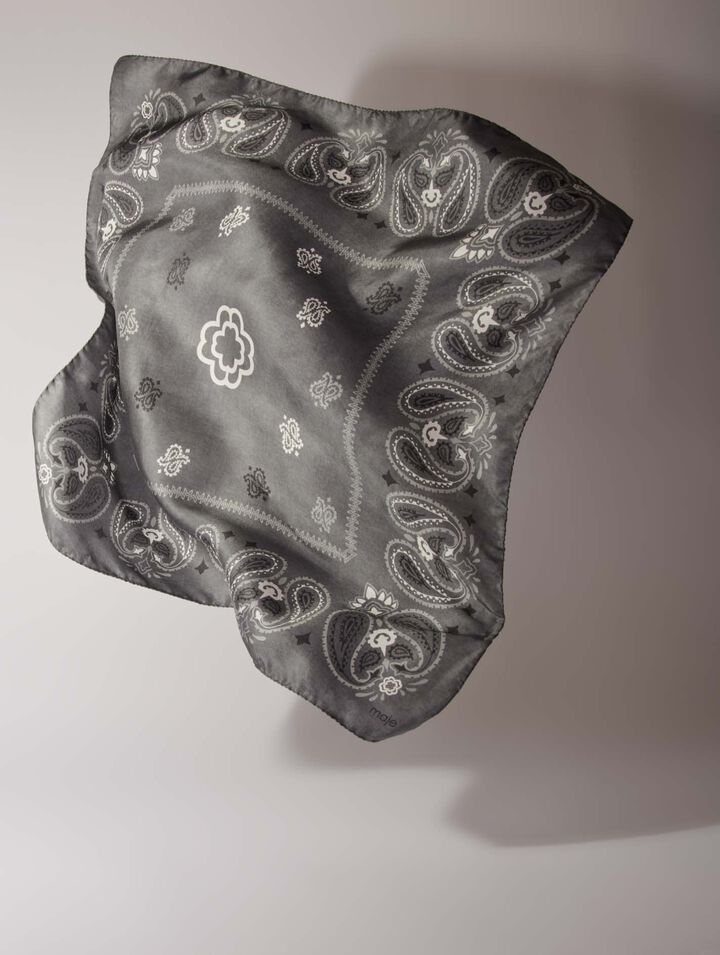Bandana in seta con stampa paisley