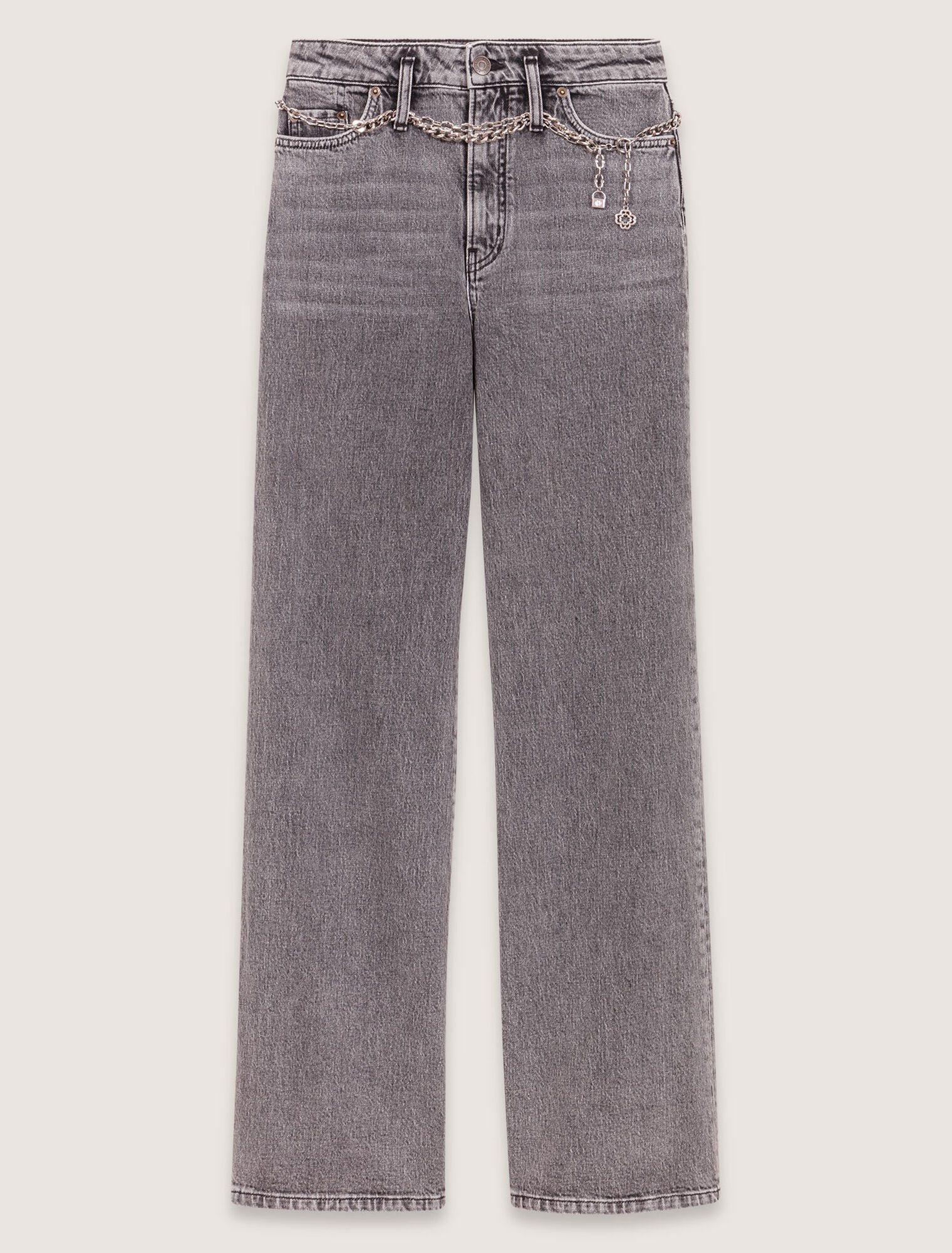 Jeans larghi e cintura a maglie
