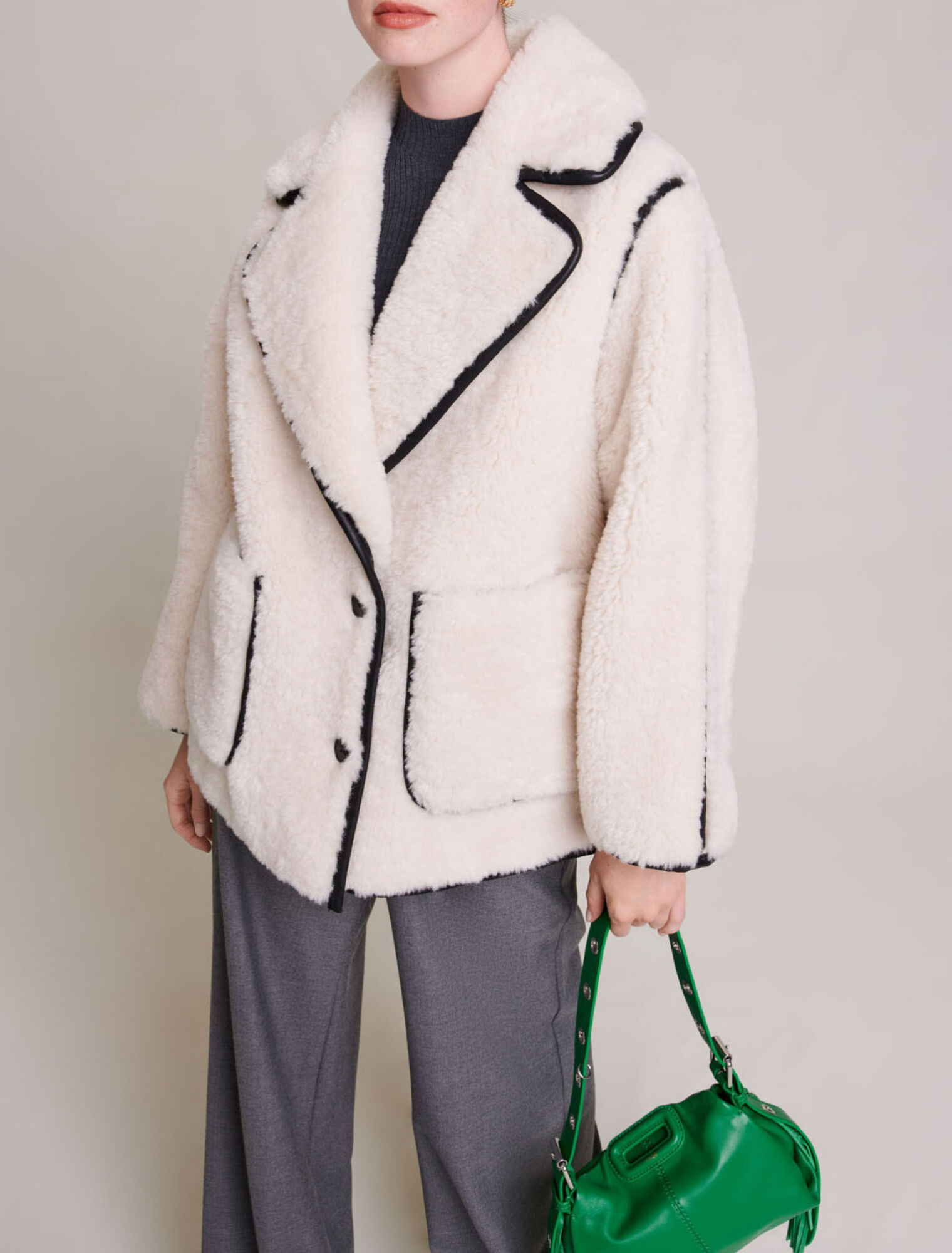 Cappotto corto in ecopelliccia