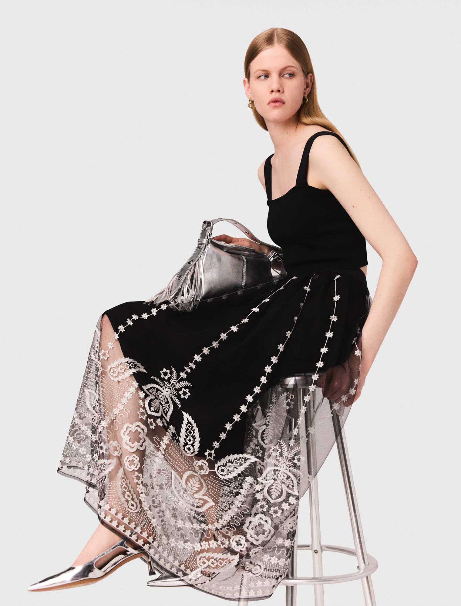 Gonna lunga in tulle ricamato