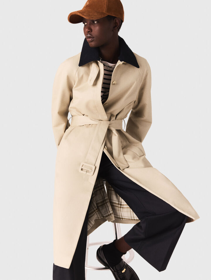 Trench maniche e collo a contrasto