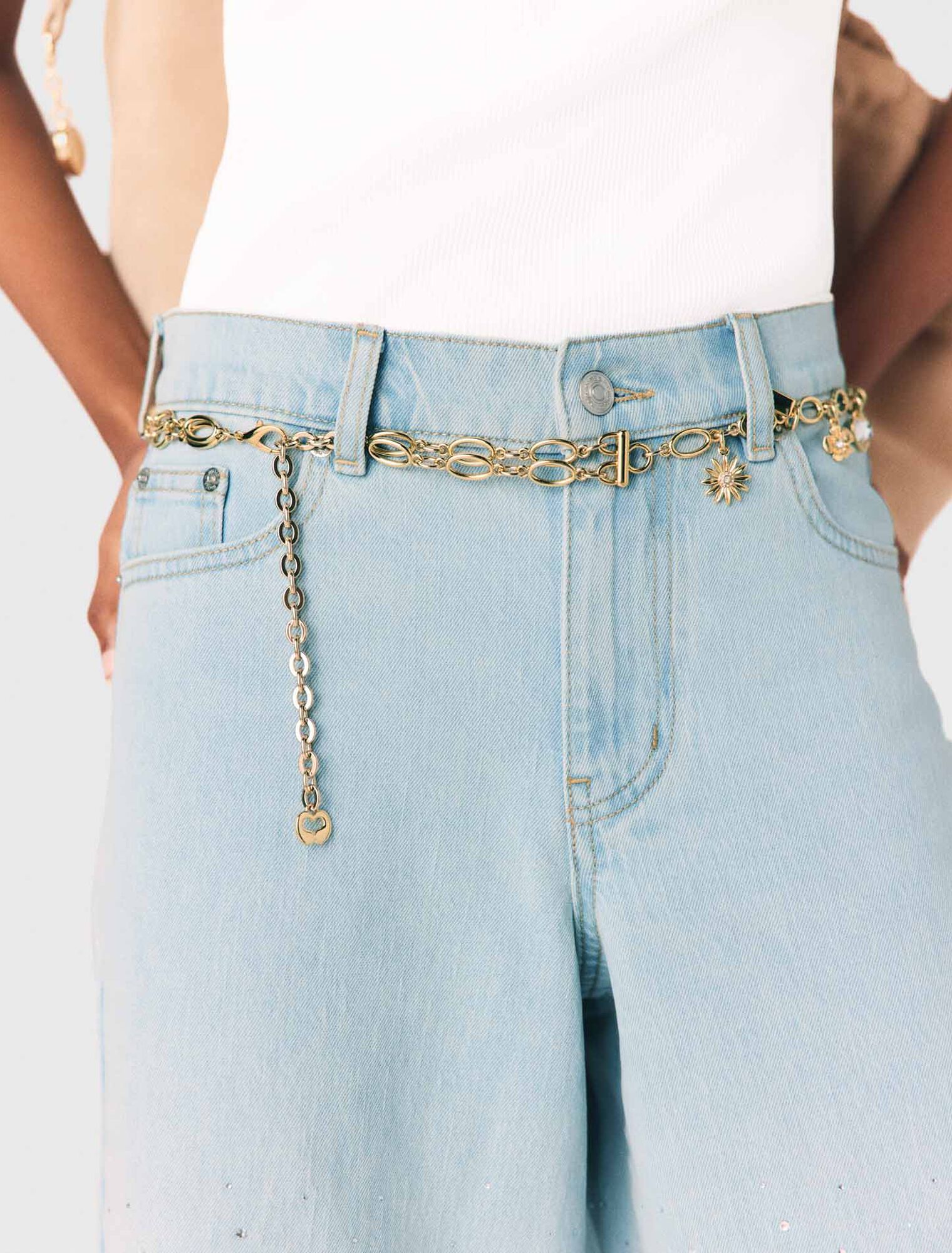 Cintura a doppia catena con charms