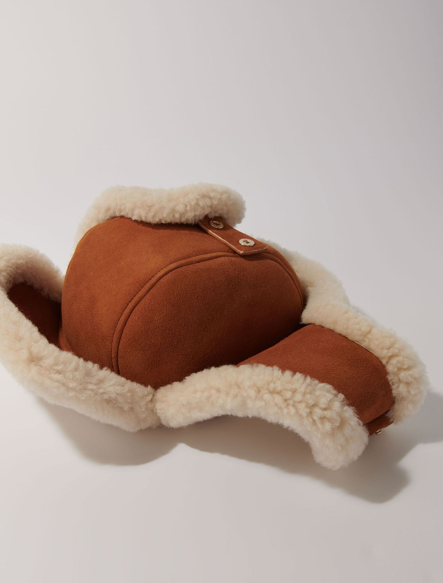 Cappello in eco pelliccia
