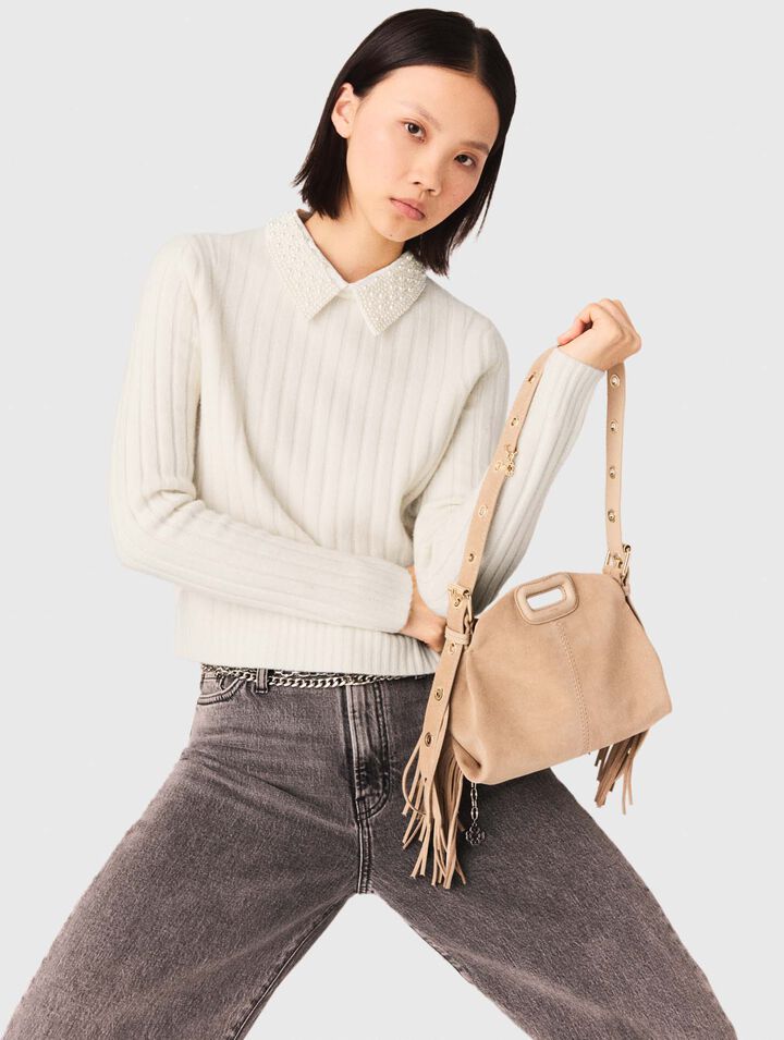 Pullover a coste con collo perle