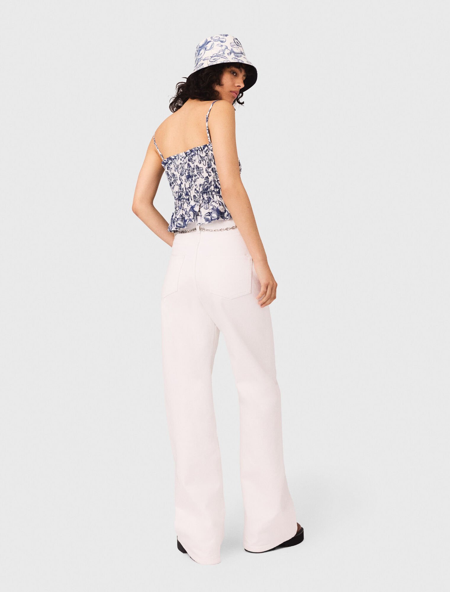 Jeans larghi a vita alta