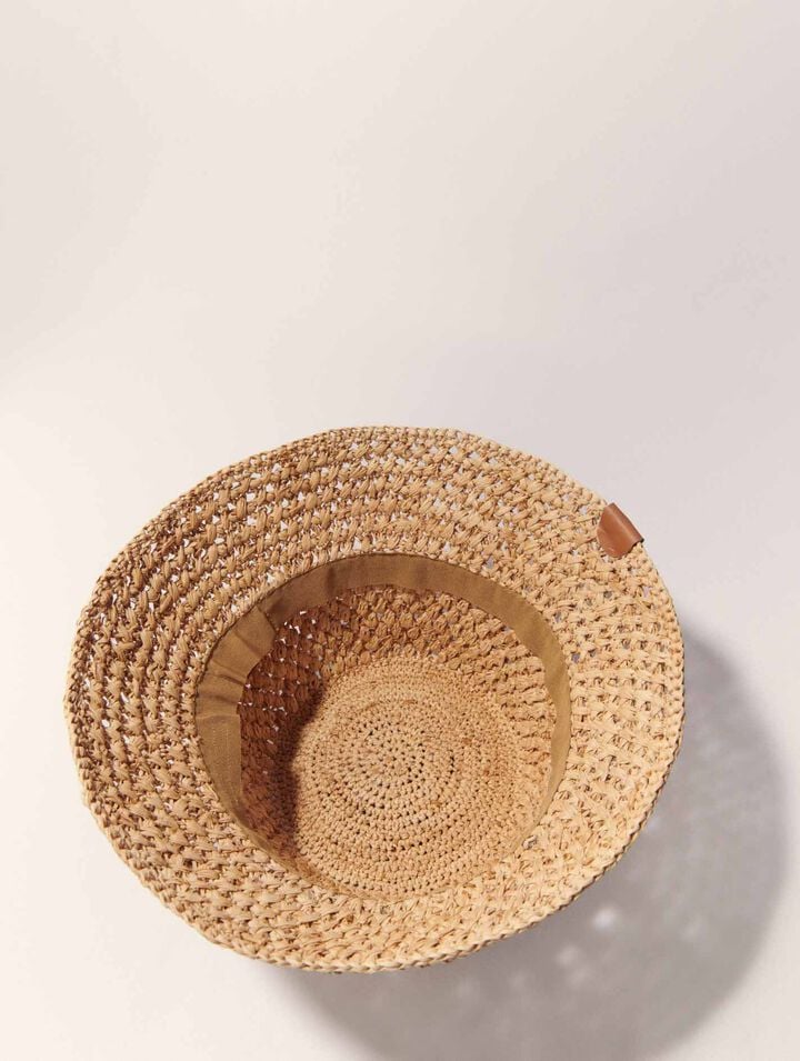 Bucket Hat in rafia all'uncinetto
