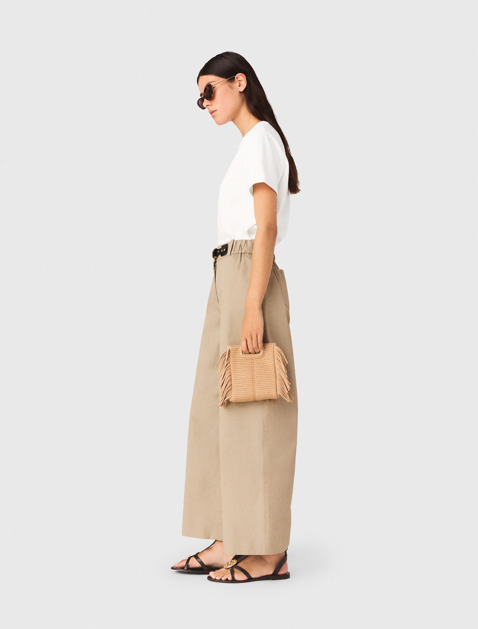 T-shirt con piccolo logo ricamato