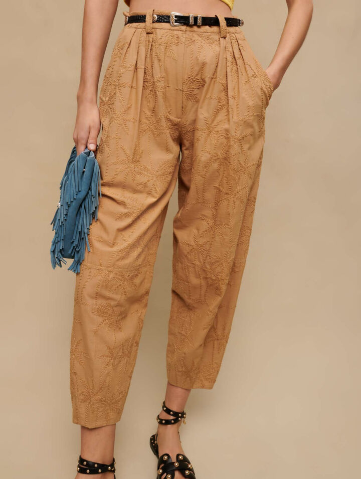Pantaloni a carota