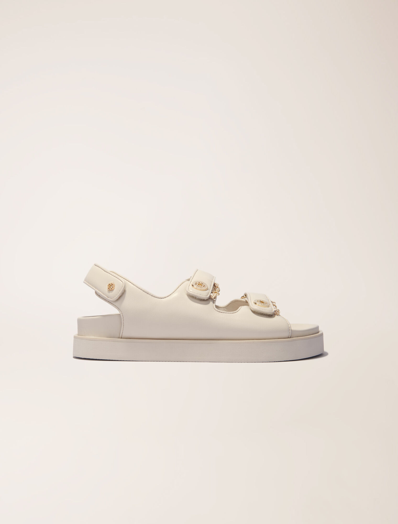 Sandali in pelle con suola piatta