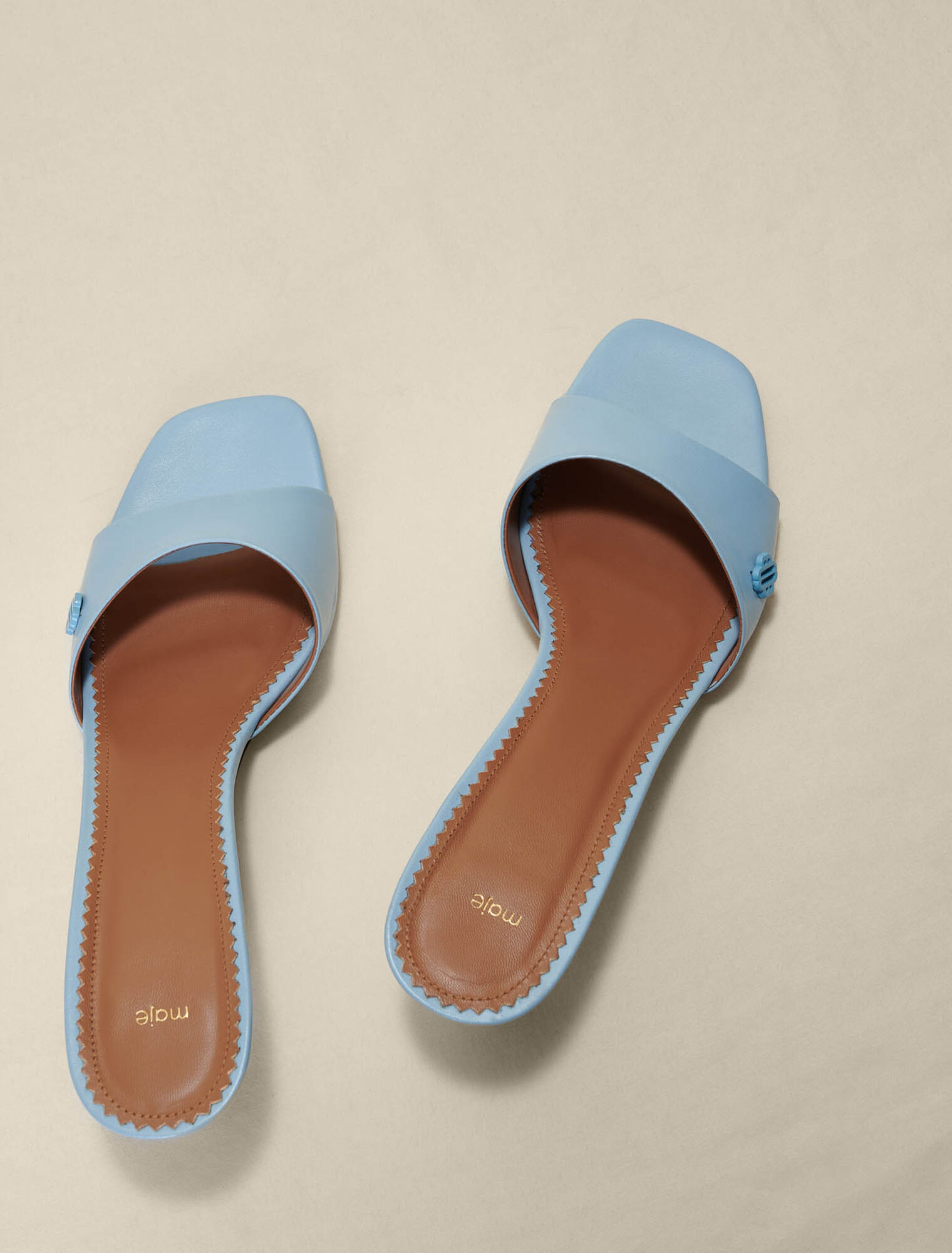 Mules in pelle