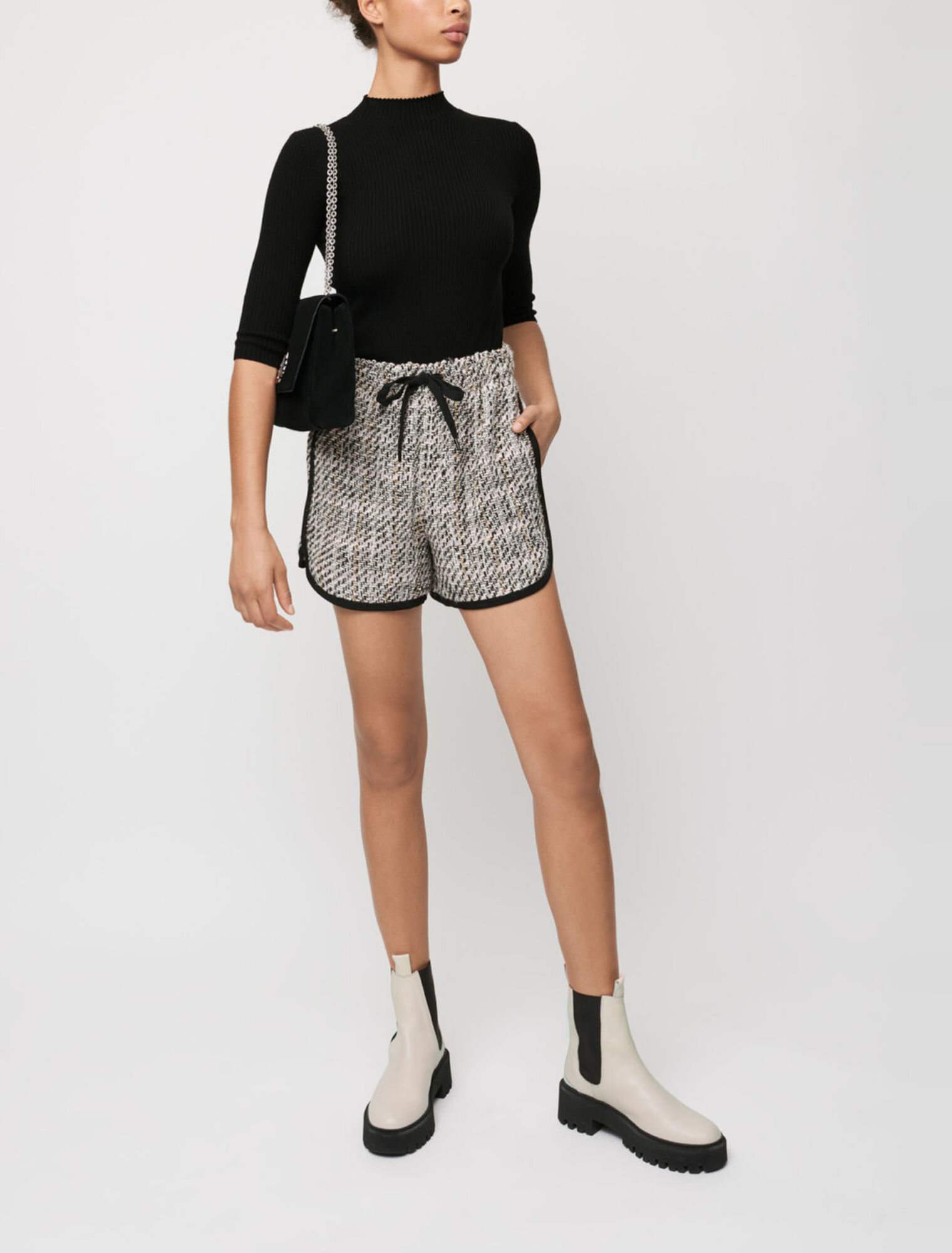 Pantaloncini in tweed a contrasto