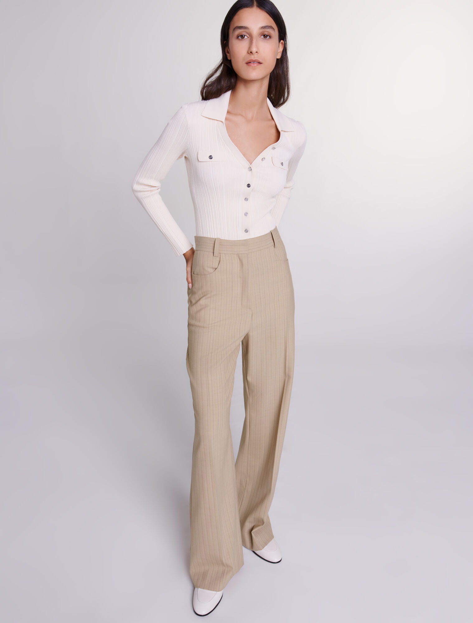 Pantaloni a vita alta