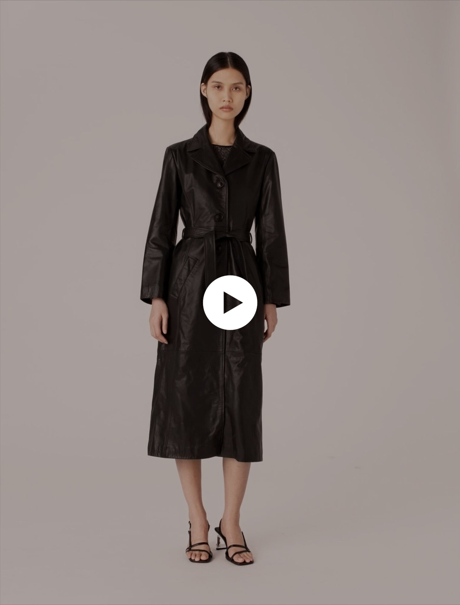 Trench lungo in pelle