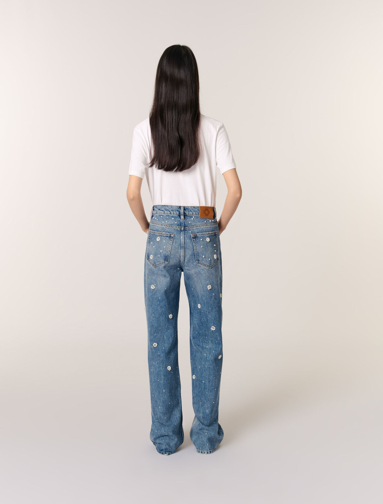 Jeans larghi ricamati
